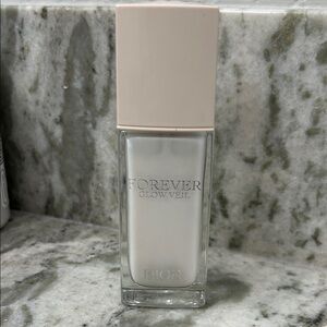 Christian Dior forever glow veil primer
